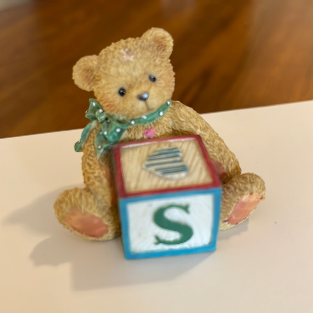 Cherished Teddys bear, 1995, alphabet block S